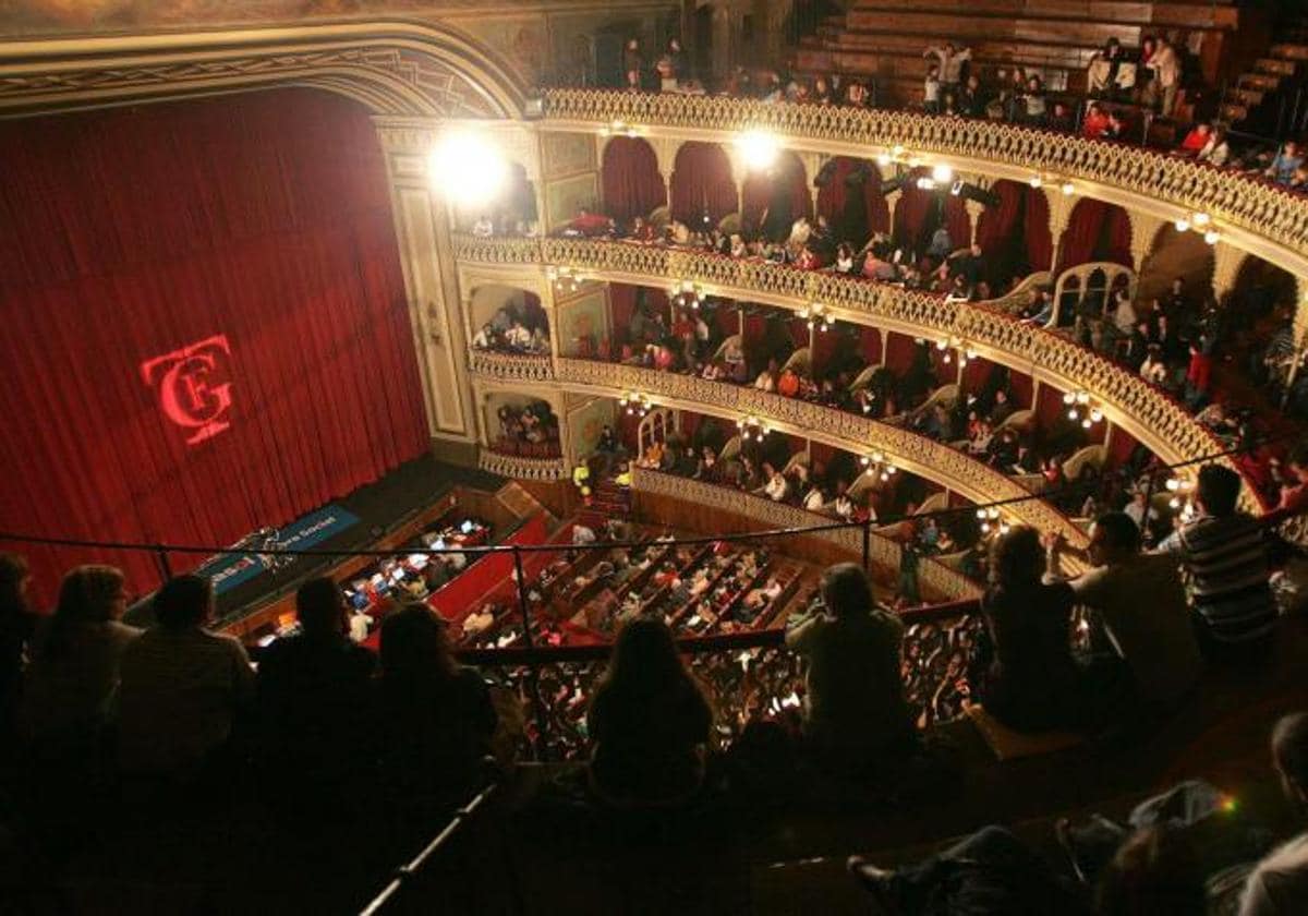 Vista de la zona de gallinero en el Gran Teatro Falla