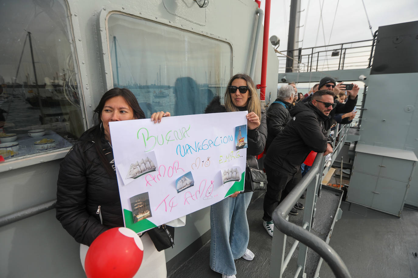 Fotos: Adiós al buque Juan Sebastián de Elcano, el embajador de Cádiz inicia un nuevo crucero de instrucción