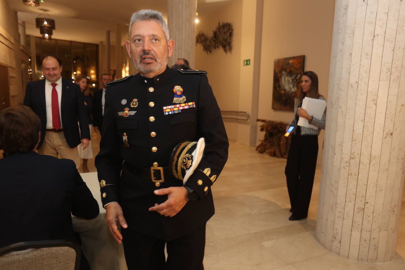 Así ha sido la entrega del premio Gaditano de Adopción a Borja Prado Eulate en Cádiz