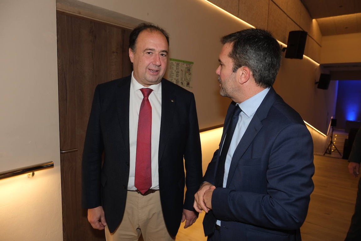 Fotos: Personalidades y amigos de Borja Prado se encuentran con el empresario y ganadero en Cádiz