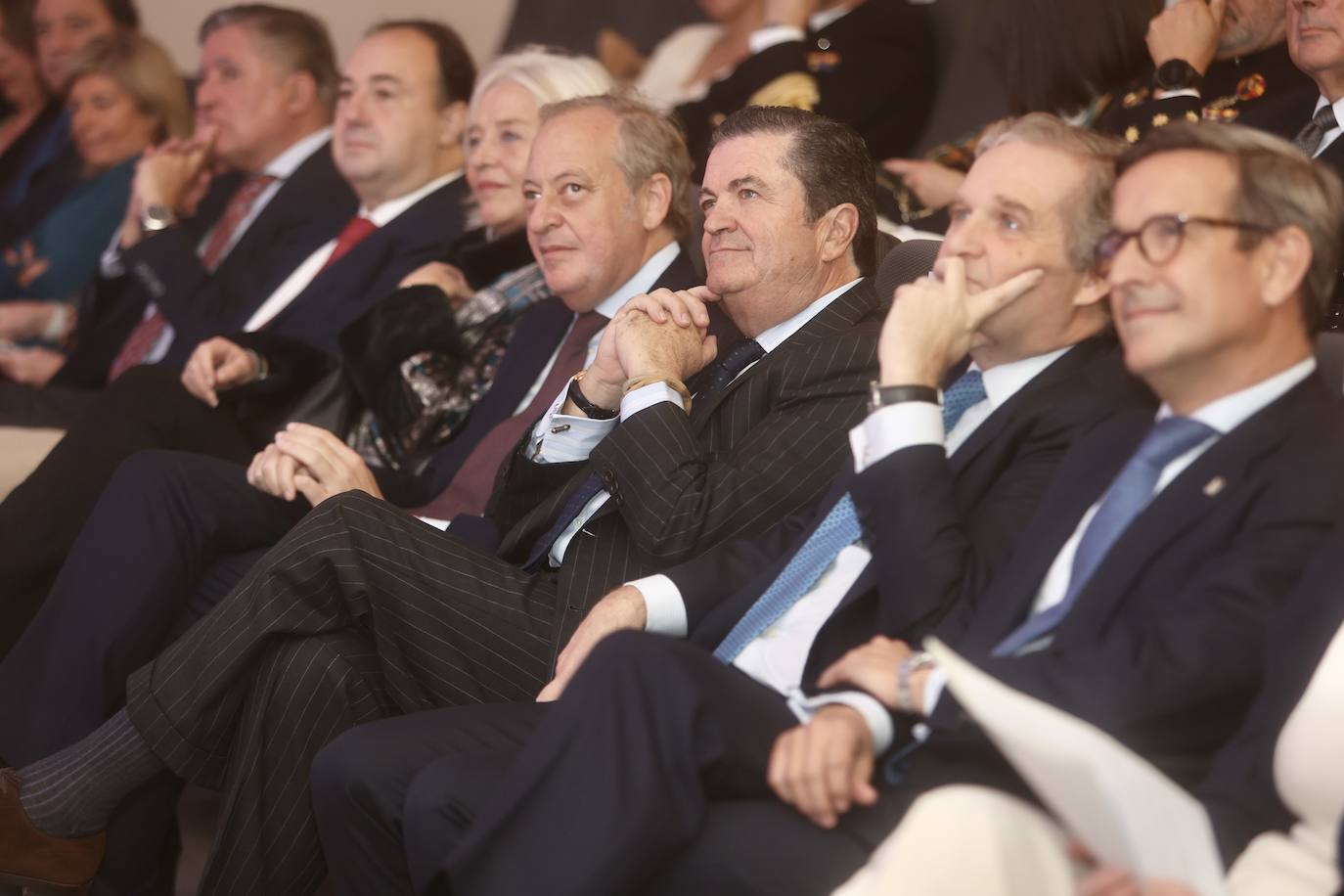 Así ha sido la entrega del premio Gaditano de Adopción a Borja Prado Eulate en Cádiz