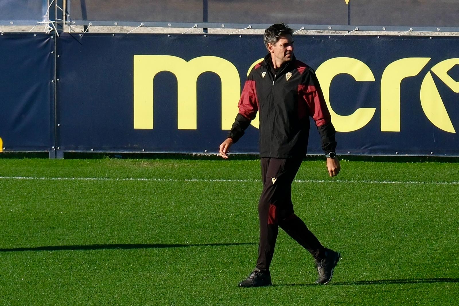 Fotos: Primer entrenamiento de Pellegrino en El Rosal