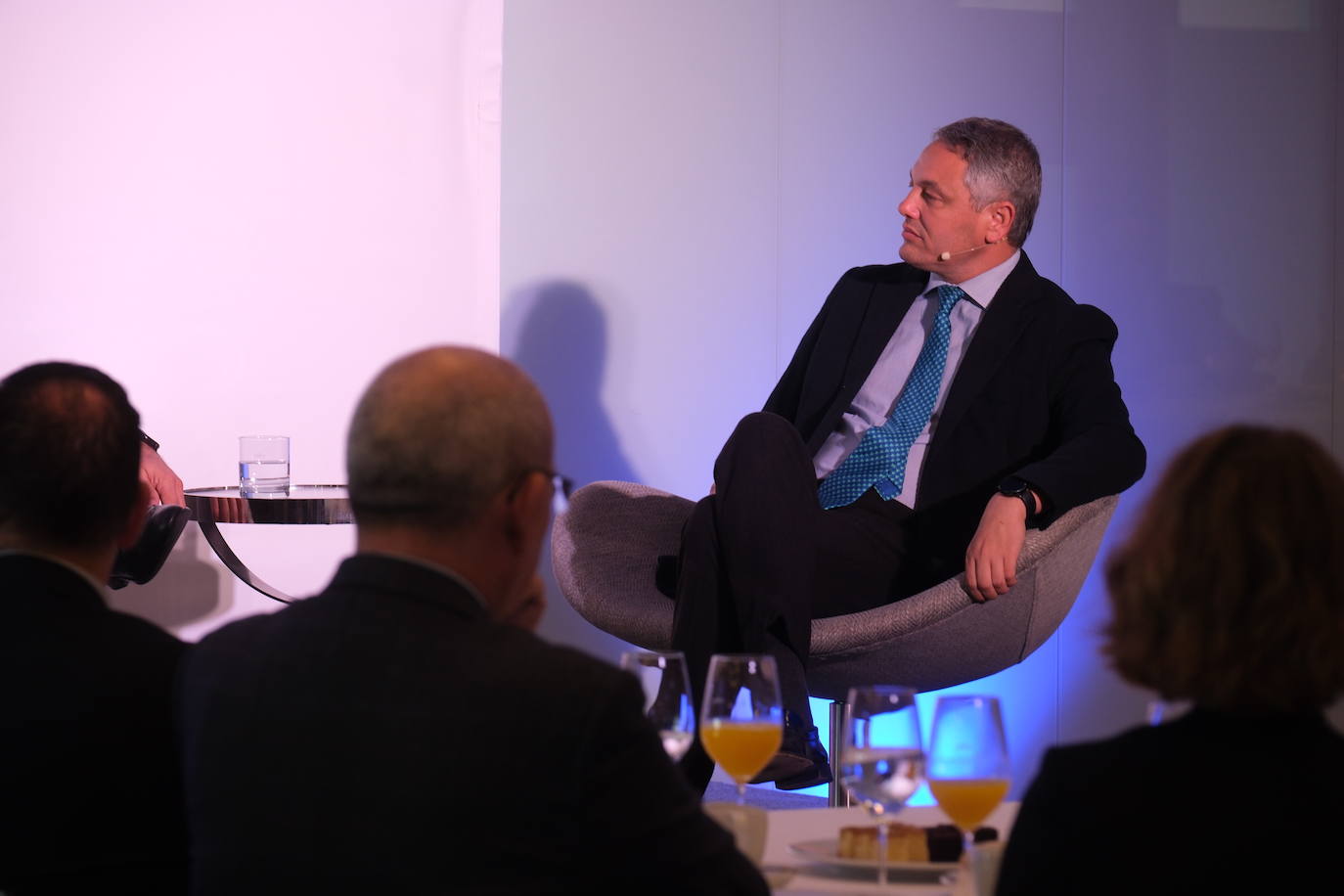 Fotos: Así ha sido el debate sobre actualidad y periodismo en La Mirada Económica con Julián Quirós, Alberto García Reyes e Ignacio Moreno