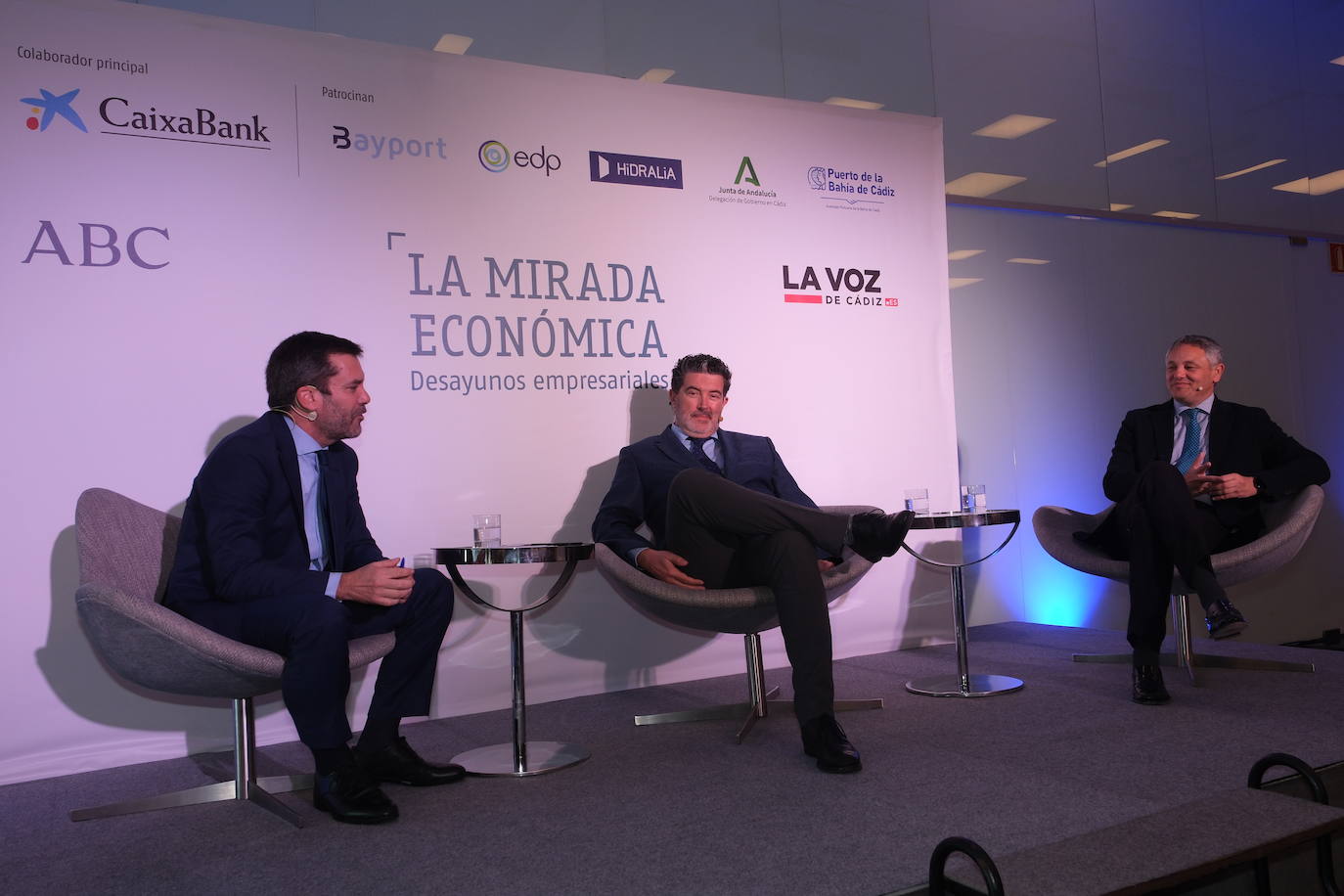 Fotos: Así ha sido el debate sobre actualidad y periodismo en La Mirada Económica con Julián Quirós, Alberto García Reyes e Ignacio Moreno