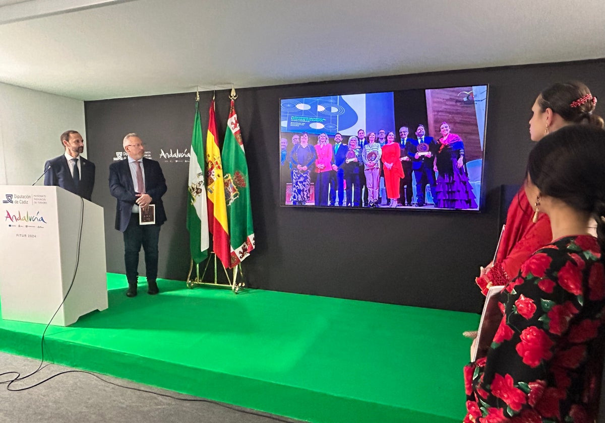 El Rey asume la presidencia de honor de los IX Premios Internacionales del Flamenco Manolo Sanlúcar.