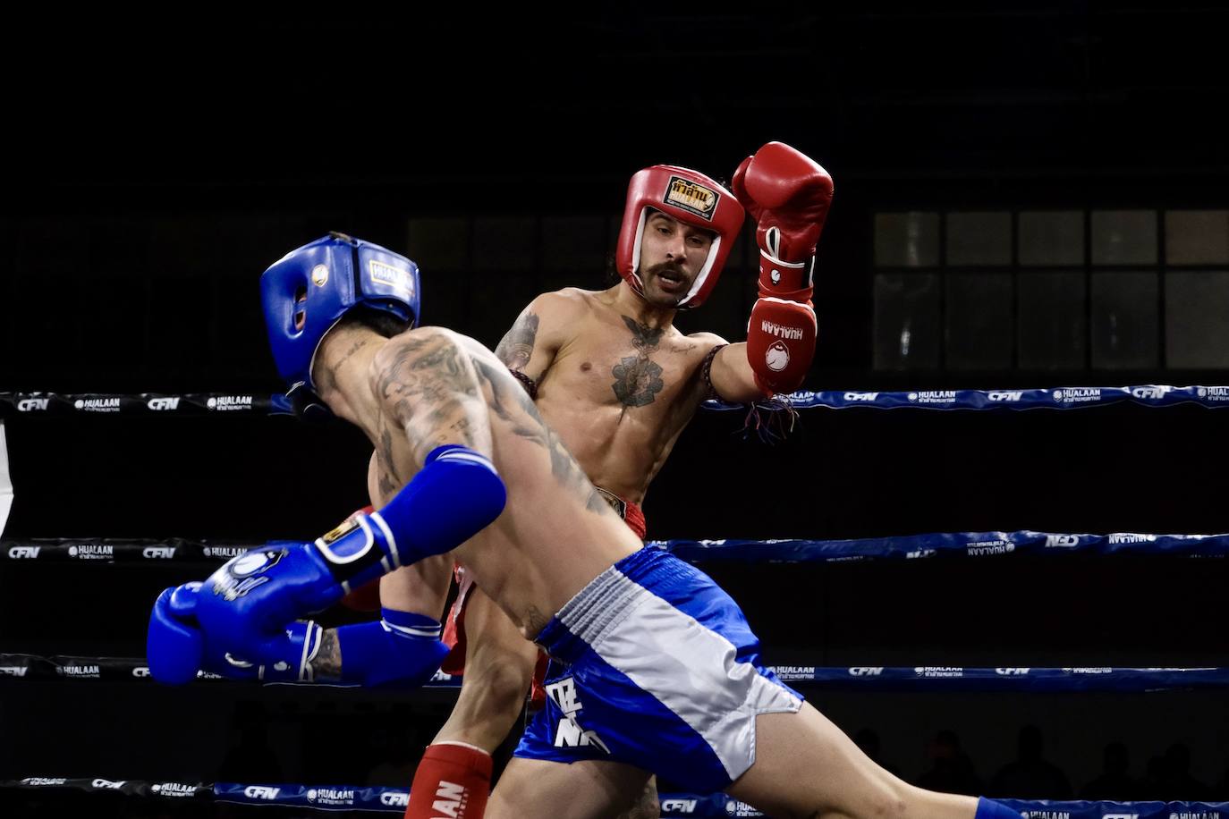 Fotos: Carlos Coello se convierte en tetracampeón mundial al vencer al tailandés Jatuphon Raksapa