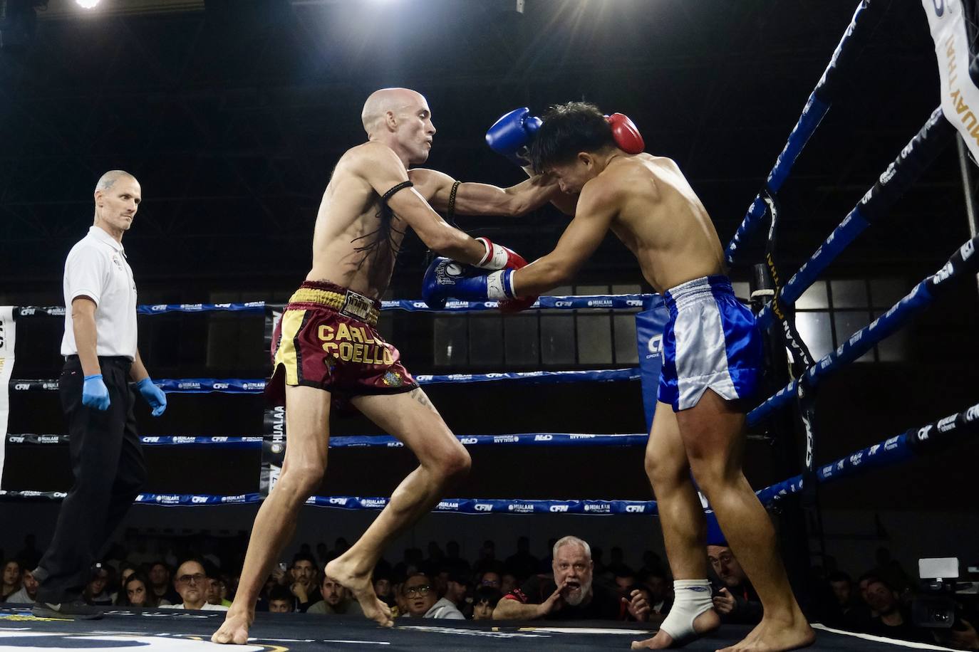 Fotos: Carlos Coello se convierte en tetracampeón mundial al vencer al tailandés Jatuphon Raksapa