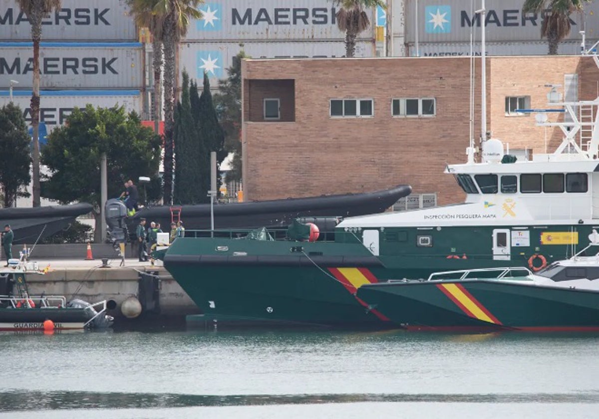 La narcolancha, en el deposito del puerto de Algeciras.