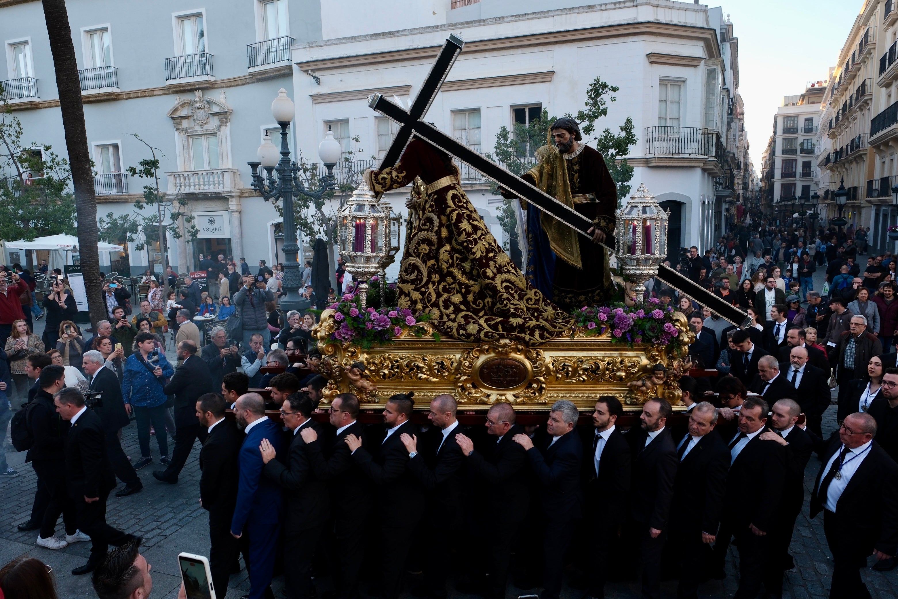 Las imágenes del Vía Crucis