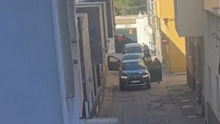 Tiros y posible  secuestro en Sanlúcar en la calle a plena luz del día