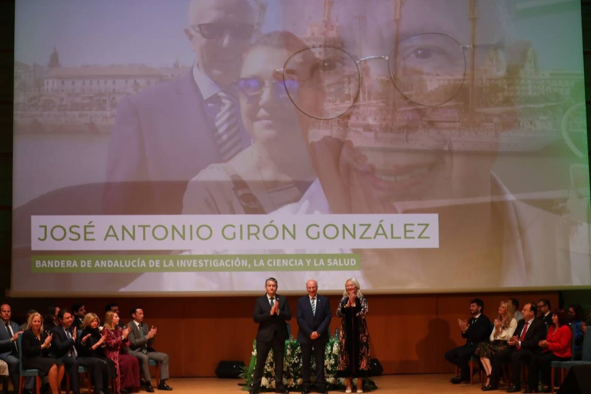Fotos: Así ha sido la entrega de las Banderas de Andalucía 2024 en Cádiz