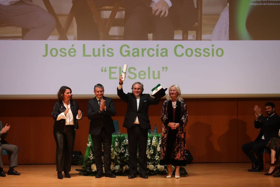 Fotos: Así ha sido la entrega de las Banderas de Andalucía 2024 en Cádiz