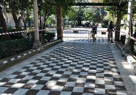 Vallado de seguridad en la Alameda de Cádiz