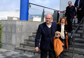 Último adiós al primer alcalde del Cádiz democrático, un hombre de «gran humanidad y cercano a la gente»