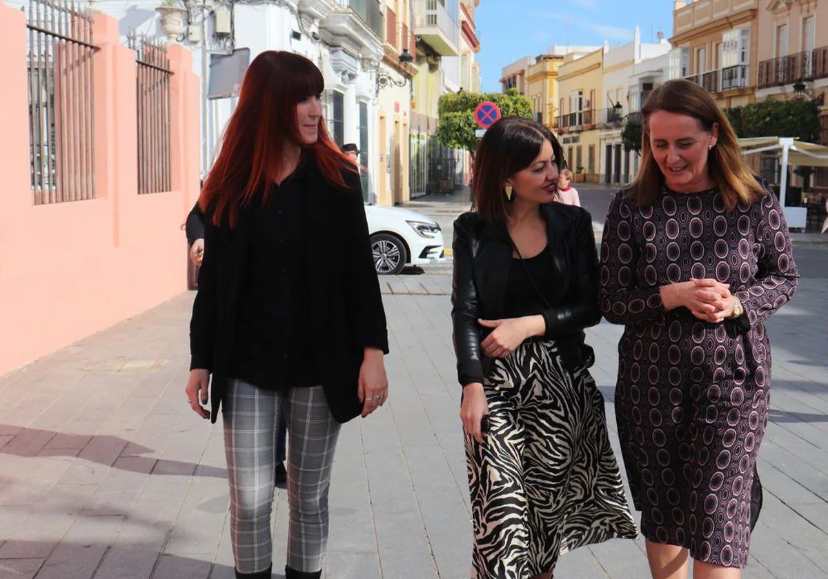 La ministra de Juventud e Infancia visita Puerto Real y se reúne con la alcaldesa y el equipo de gobierno