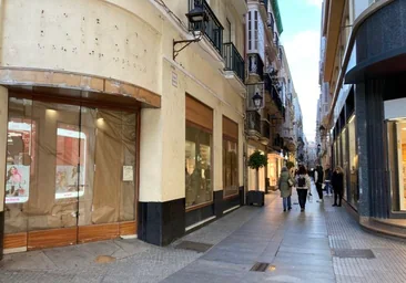 El local dejado libre por Kiko Milano en la calle Columela de Cádiz ya tiene nuevo inquilino