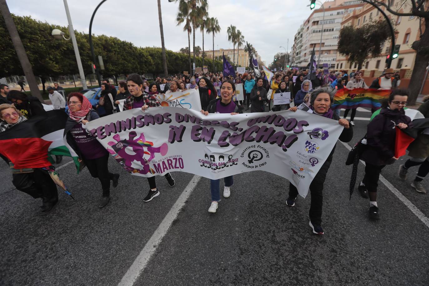 Fotos: Así ha sido la jornada feminista en Cádiz