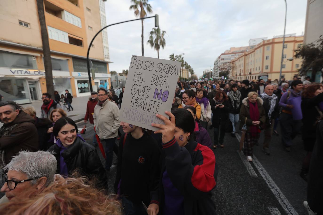 Fotos: Así ha sido la jornada feminista en Cádiz