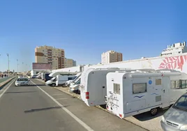 El PSOE propone una zona de aparcamiento para autocaravanas en Cádiz