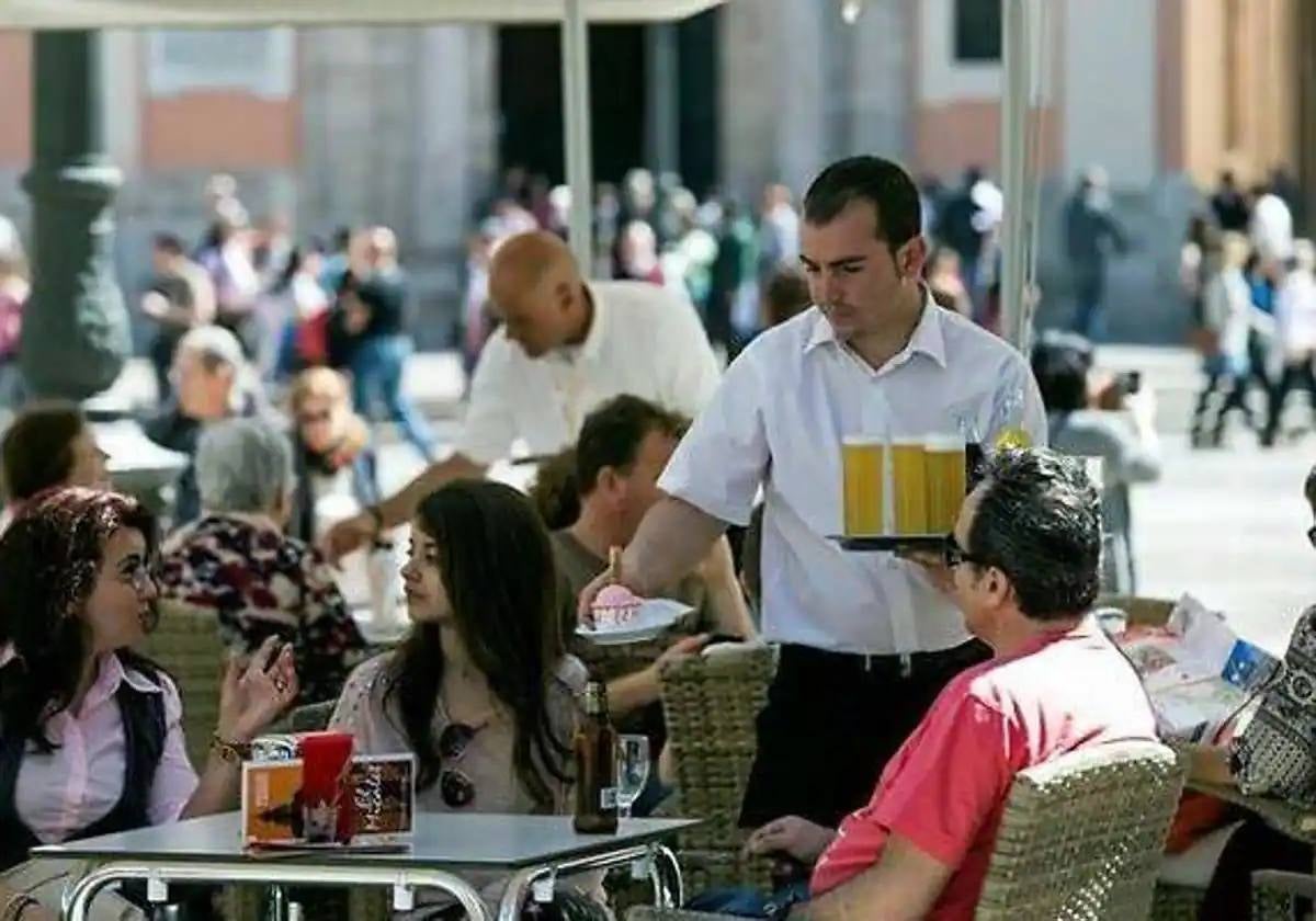 La hostelería volverá a ser el motor de los contratos en Semana Santa