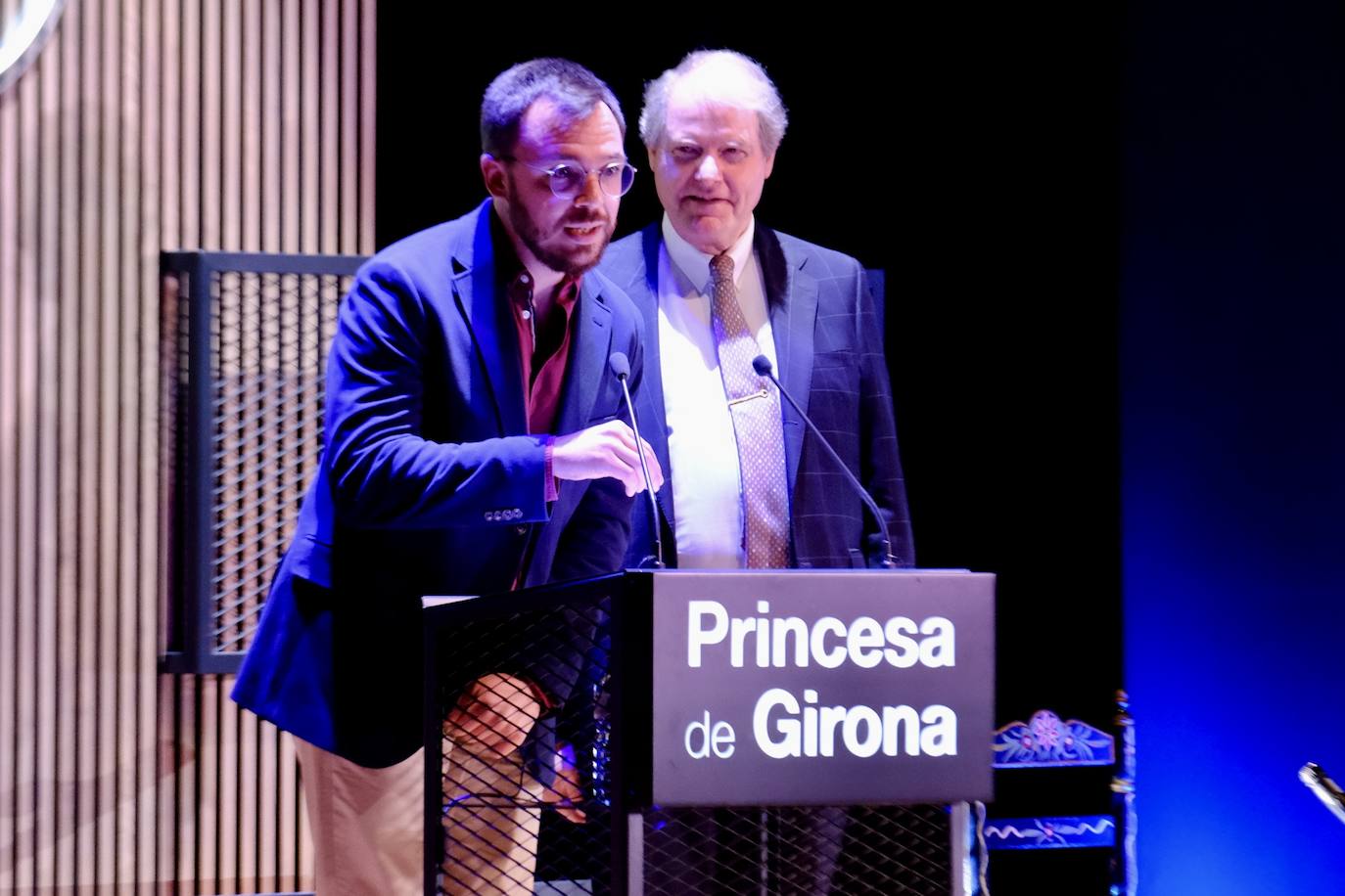 Fotos: El Rey visita Cádiz con motivo del Premio Princesa de Girona