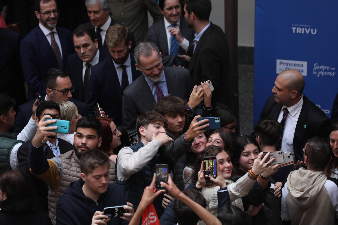 Fotos: El Rey visita Cádiz con motivo del Premio Princesa de Girona