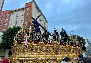 La Isla disfruta de un Lunes Santo sin lluvia y con las tres Hermandades en la calle