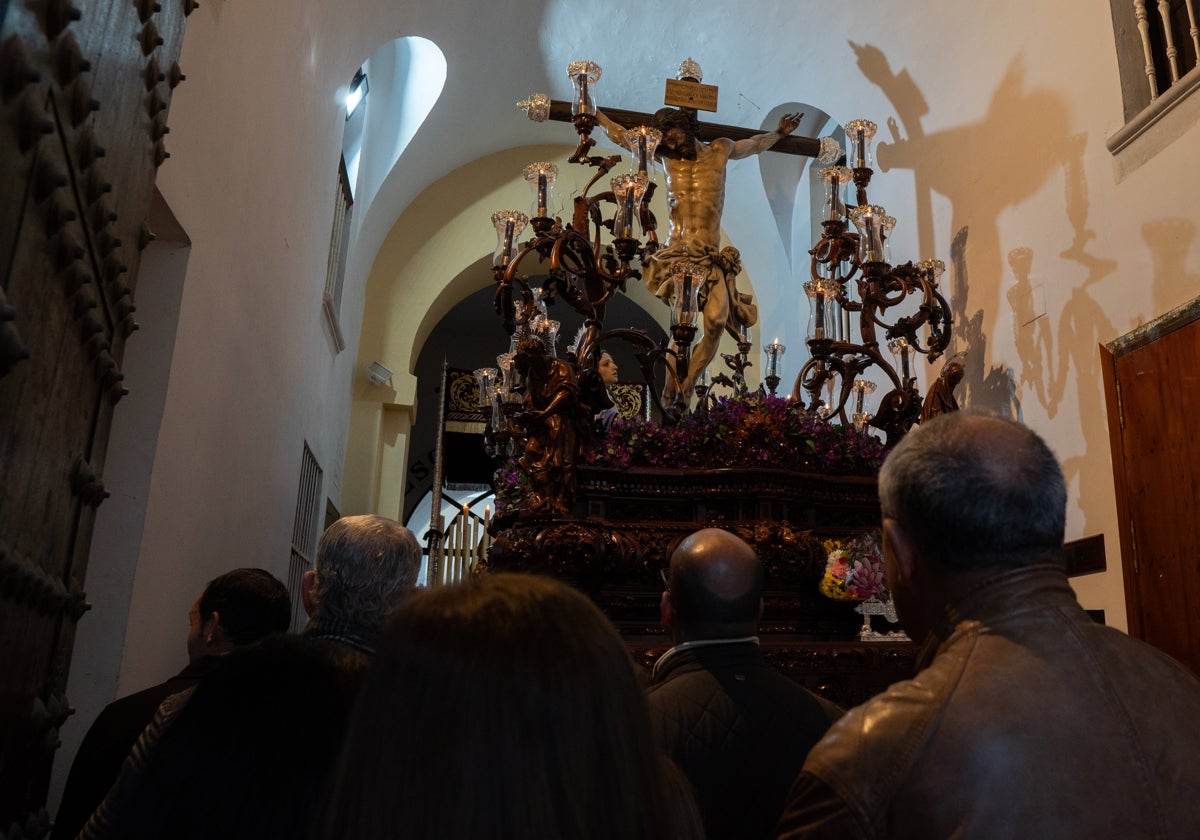 Interior de la Capilla Nuestra Señora de los Desamparados.