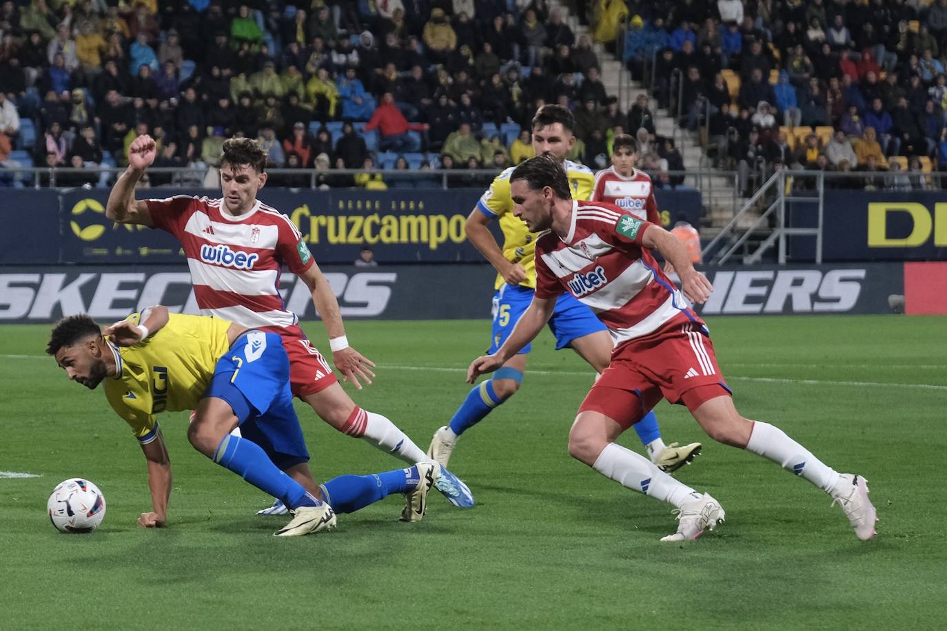 Fotos: El partido del Cádiz contra el Granada