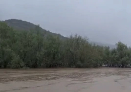 El pantano de Los Hurones arranca a desembalsar agua gracias a las lluvias de Semana Santa