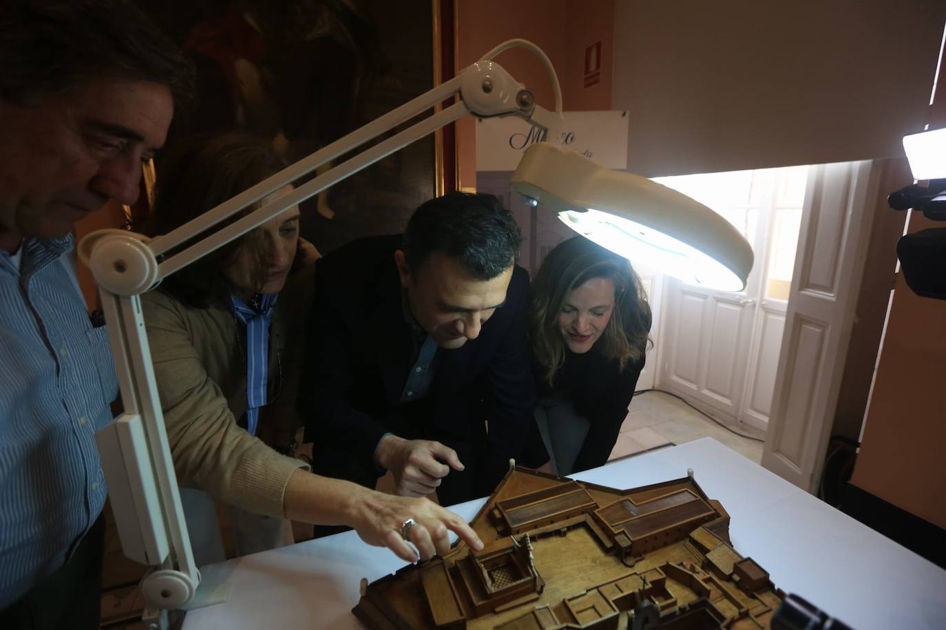 Fotos: El espectacular hallazgo del retablo de la capilla de Santa Catalina en la Maqueta de Cádiz