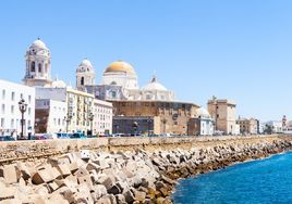 ¿Por qué Cádiz se llama la tacita de plata?