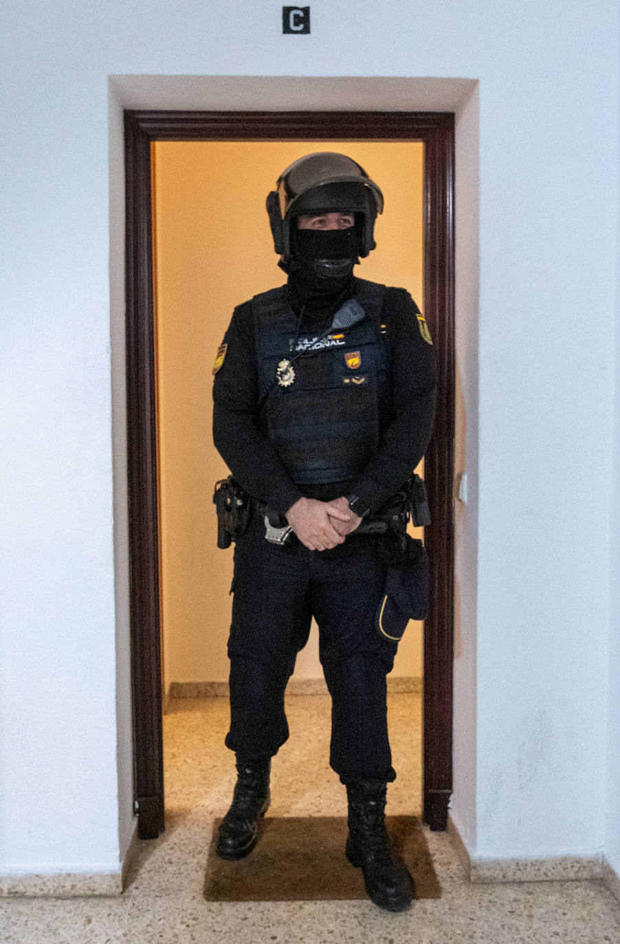 Fotos: Operación de la Policía Nacional antidroga en la barriada de la Paz de Cádiz