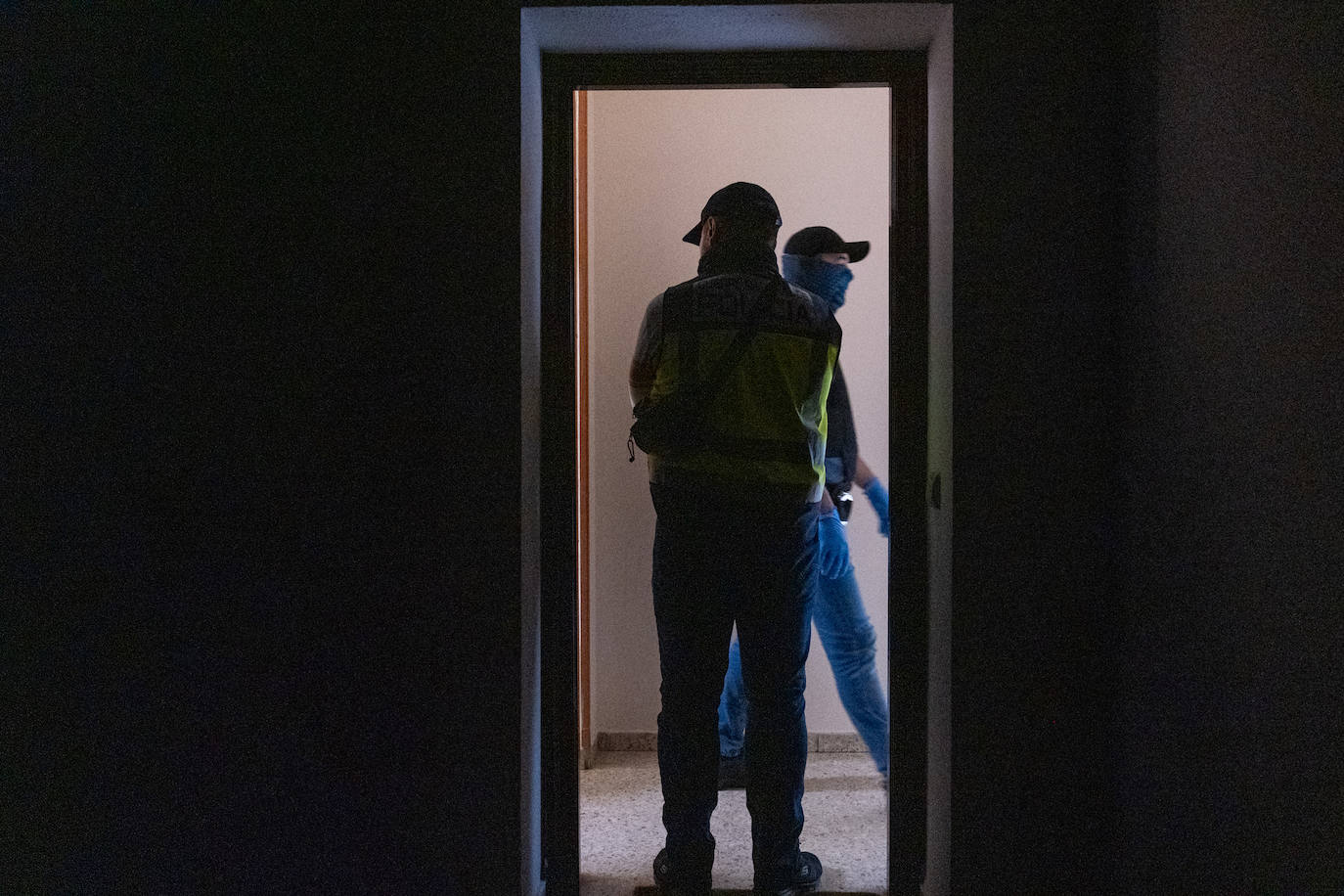 Fotos: Operación de la Policía Nacional antidroga en la barriada de la Paz de Cádiz