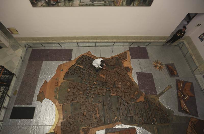 Fotos: Así está siendo la restauración de la Maqueta de Cádiz