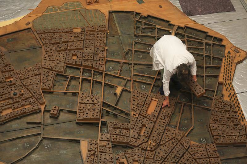 Fotos: Así está siendo la restauración de la Maqueta de Cádiz