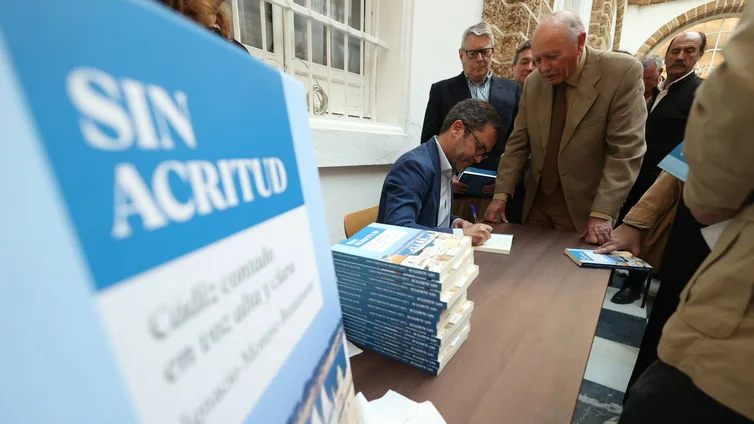 FOTOS: Así ha sido la presentación del libro 'Sin acritud' de Ignacio Moreno Bustamante