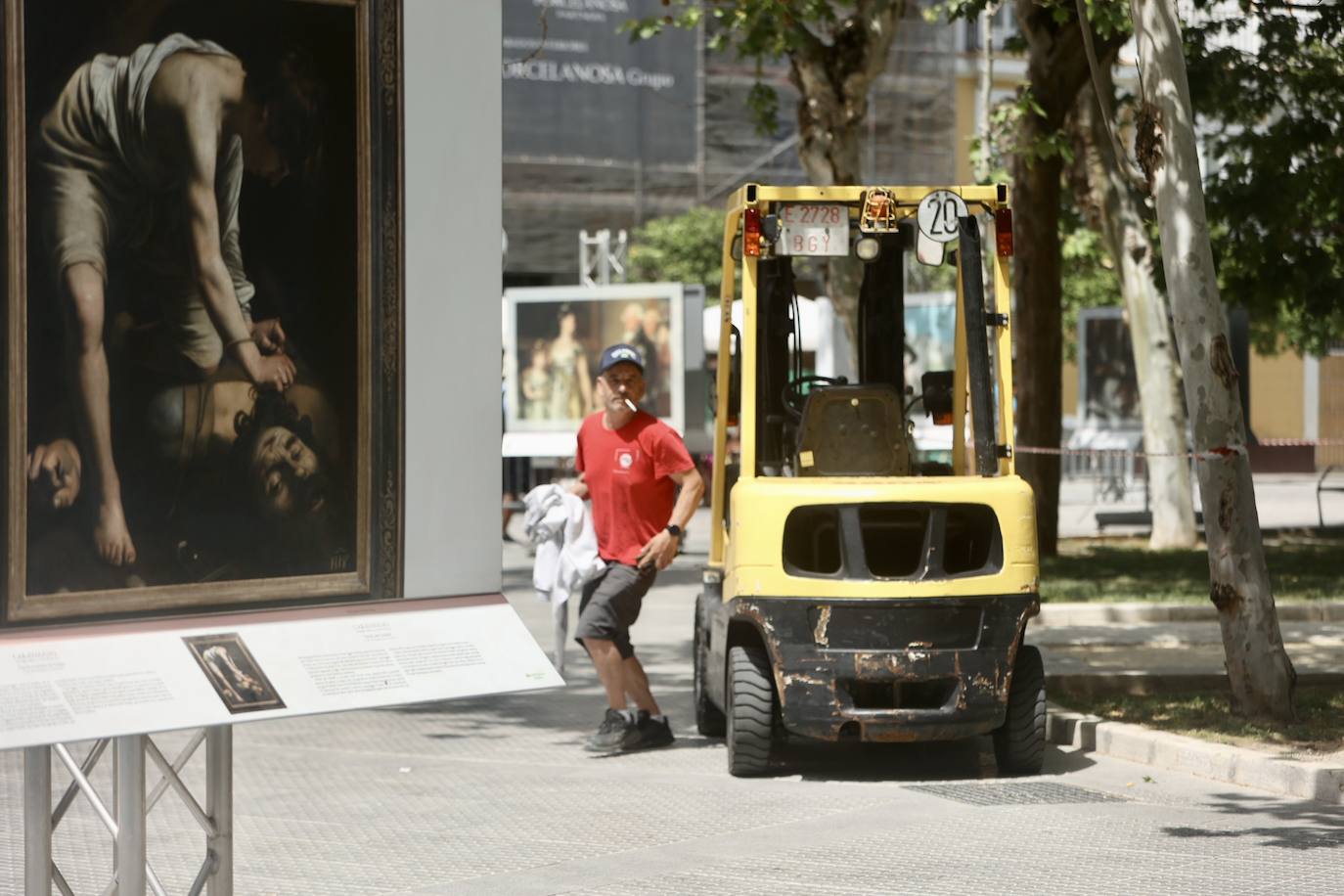 Fotos: Una nueva exposición en la plaza de España de Cádiz