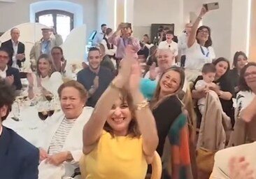 Vídeo: El restaurante El Faro de Cádiz cumple 60 años y lo celebra con sus trabajadores