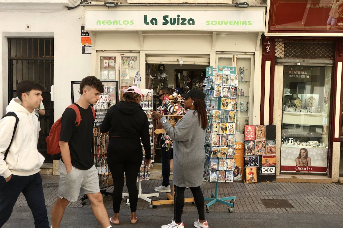 Fotos: Más de 8.000 cruceristas en Cádiz este jueves
