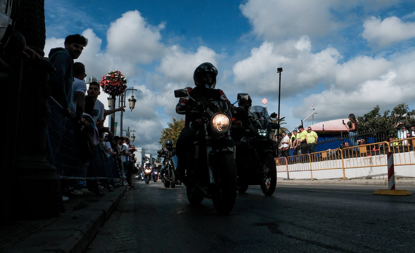 FOTOS: Regresa la fiebre motera a El Puerto