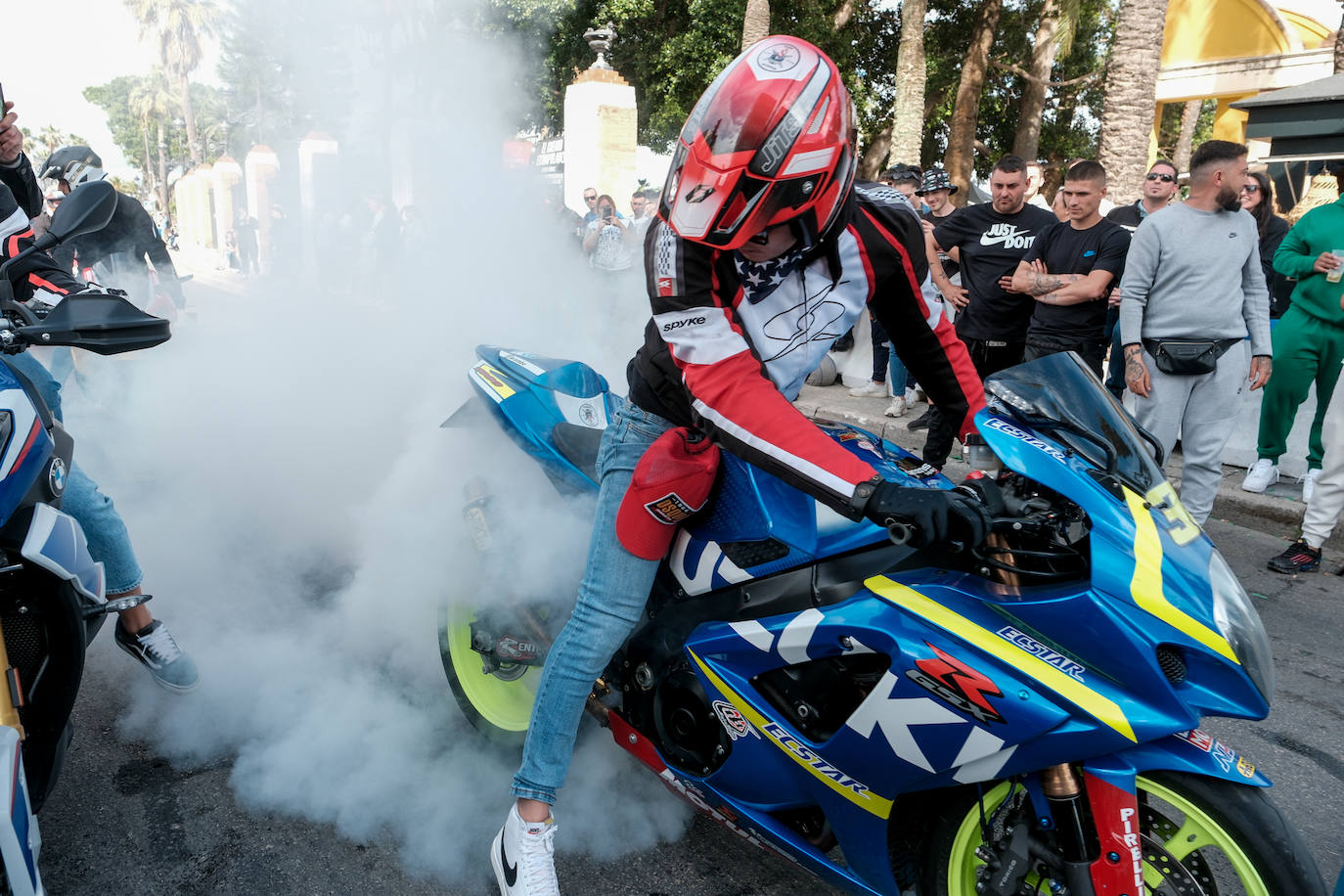 FOTOS: Regresa la fiebre motera a El Puerto