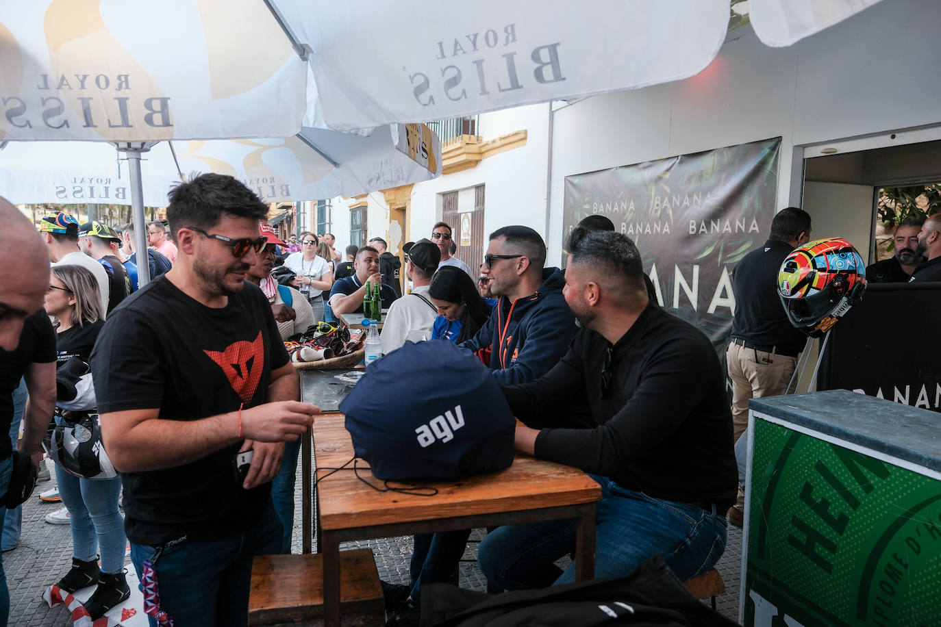 FOTOS: Regresa la fiebre motera a El Puerto