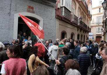 El PSOE de Cádiz arropa a Pedro Sánchez: «Si lo ha hecho para que le demos cariñito, aquí estamos»