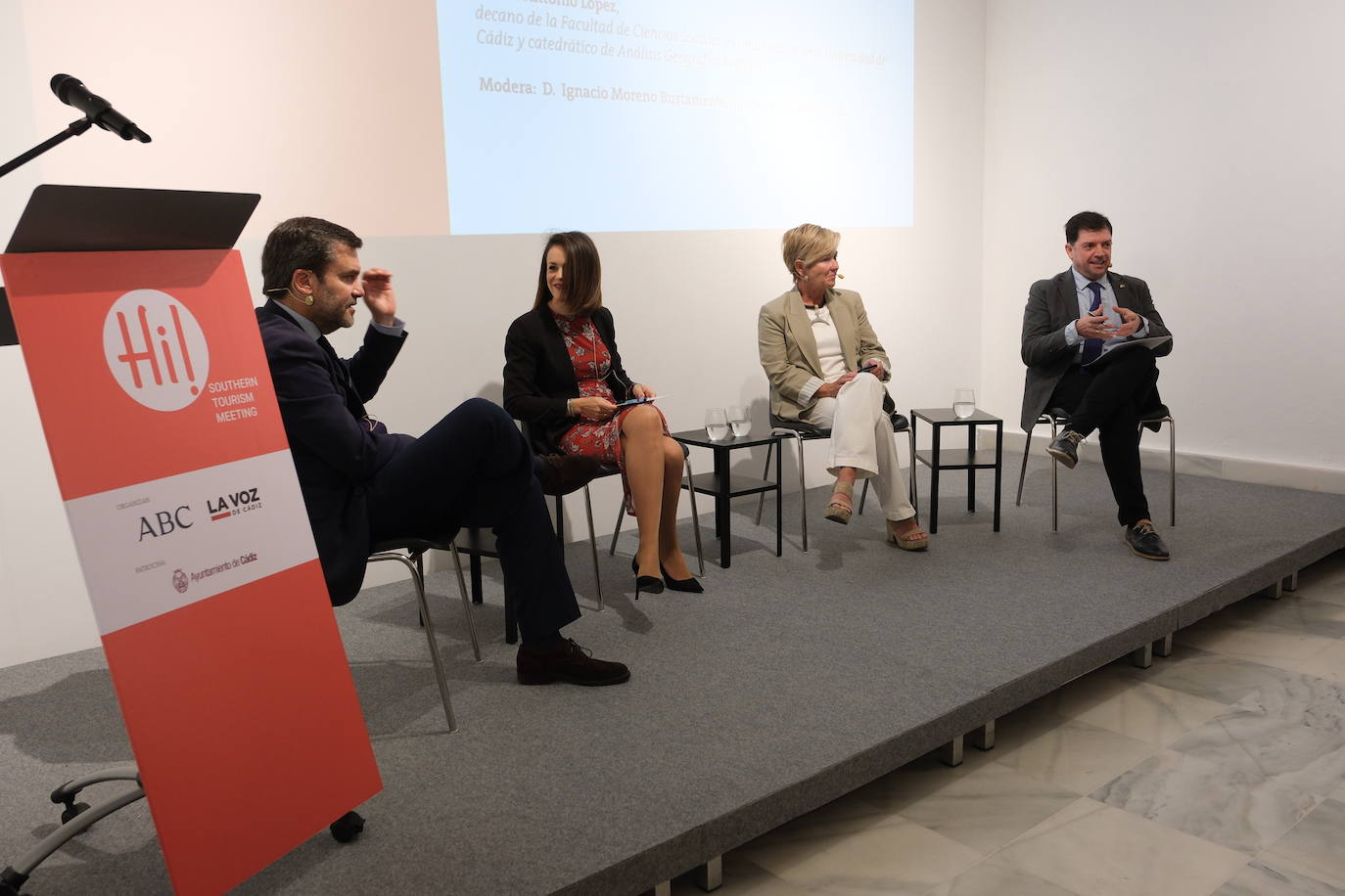 Foro de turismo: Cádiz debate sobre el modelo de ciudad que quiere