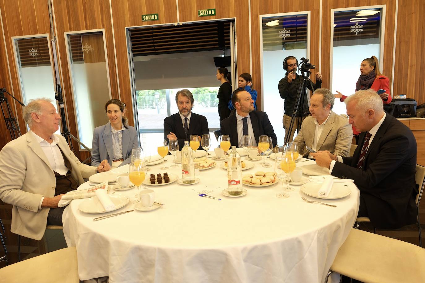 Fotos: La Mirada Económica con Joaquín Segovia, director territorial Sur de Telefónica