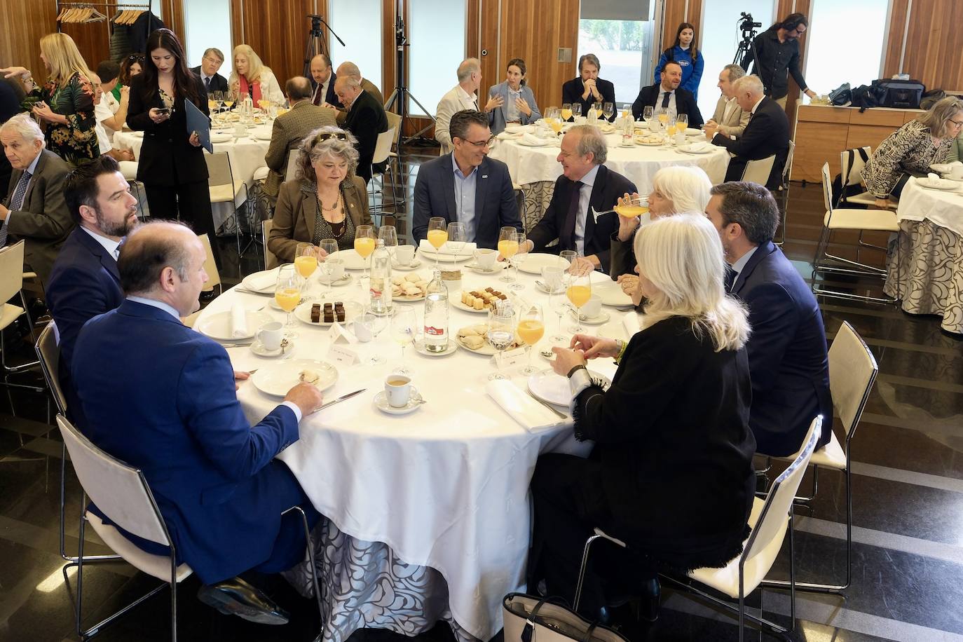 Fotos: La Mirada Económica con Joaquín Segovia, director territorial Sur de Telefónica