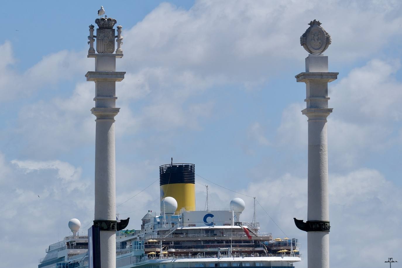 Los cruceristas dan color a las calles de Cádiz en este Primero de Mayo