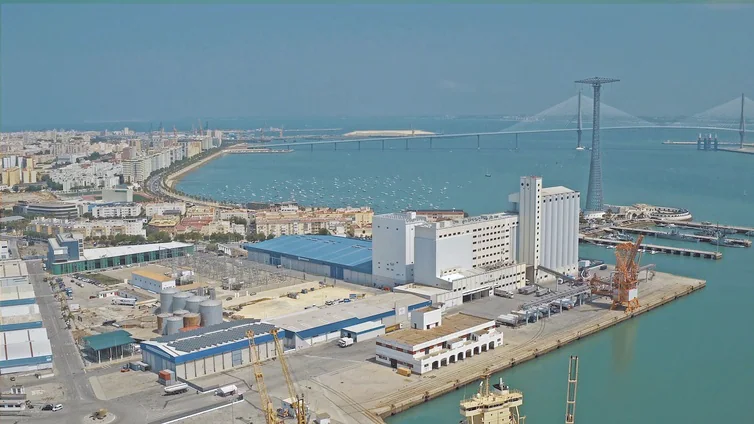 La Zona Franca de Cádiz se sitúa entre las más transparentes de España
