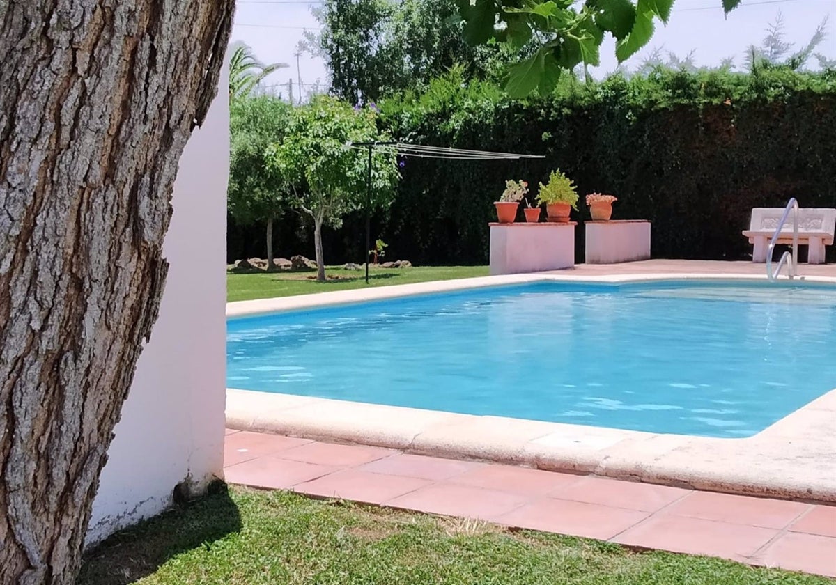 Piscina de un chalet en la provincia de Cádiz.